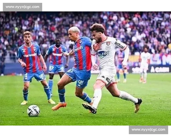 圣菲联合迎战特木科南美赛场攻防博弈焦点之夜实力对决走势前瞻悬念