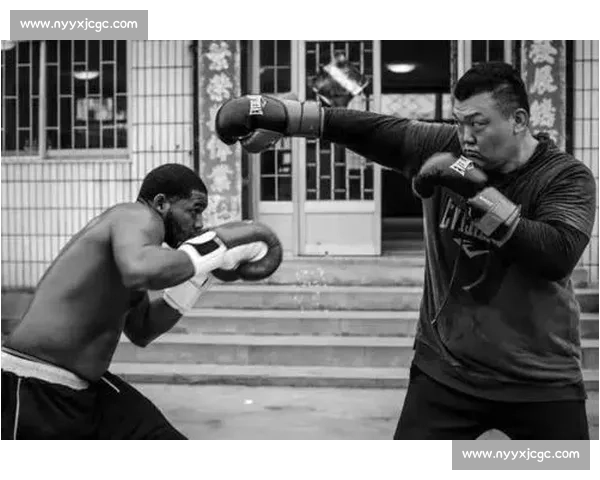 张君龙对决崔洪万经典视频解析力量技巧与胜负关键全程回顾实战细节