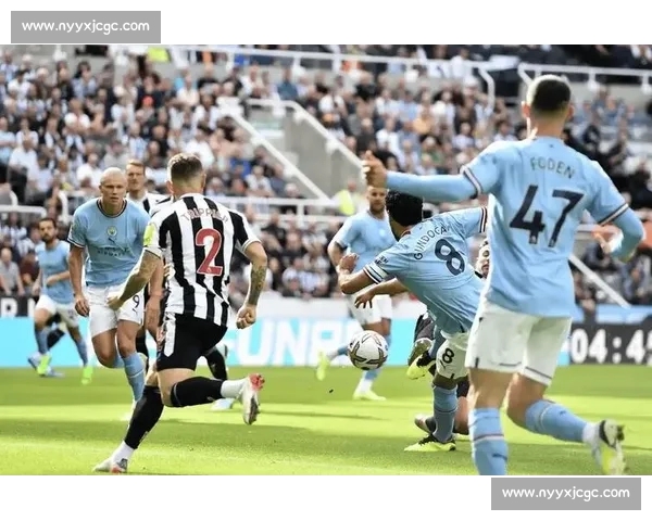 狼队主场迎战布里流浪 展现英超新赛季激烈对决与战术博弈